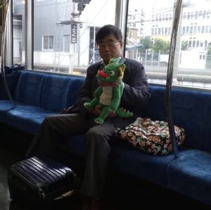 身延線の電車の中で練習中。